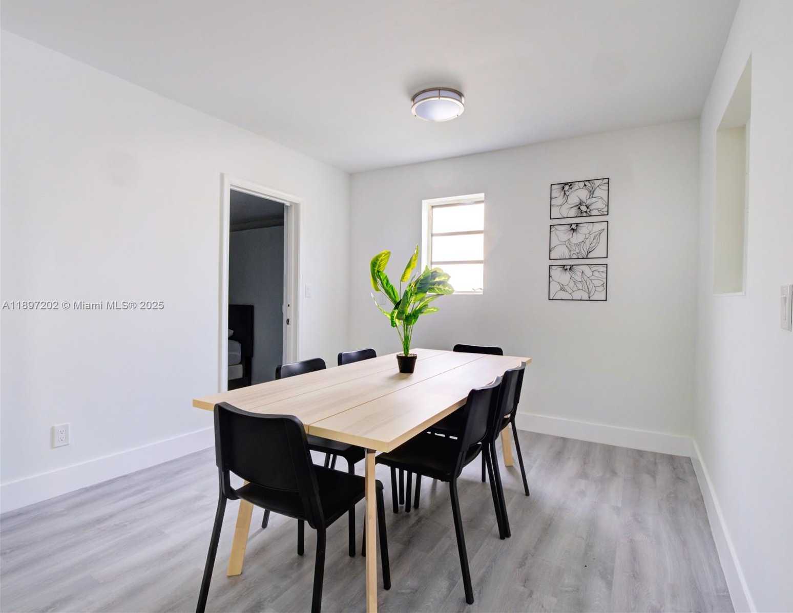 Small Image of 2703 ADAMS ST, Hollywood Number 10