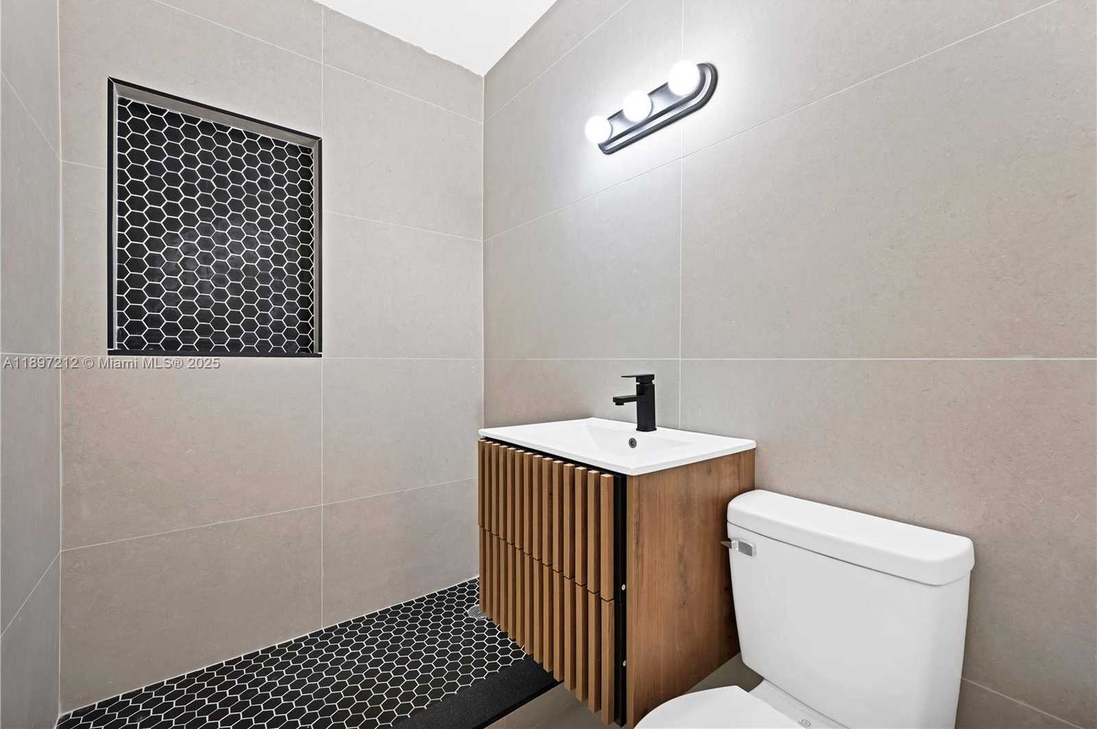 Small Image of 1127 NORTH WEST 2ND AVE, Fort Lauderdale Number 14