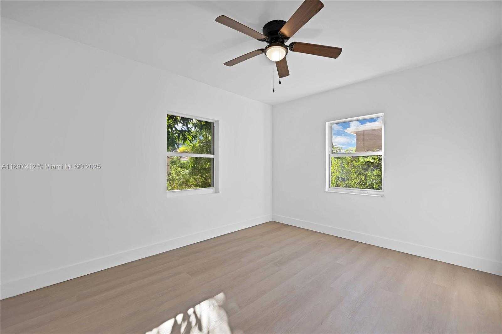 Small Image of 1127 NORTH WEST 2ND AVE, Fort Lauderdale Number 15