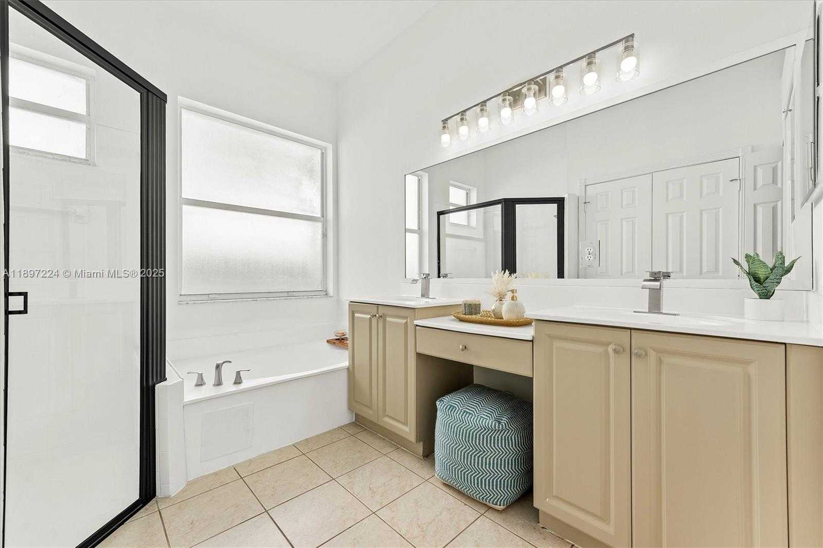 Small Image of 5060 SOUTH WEST 163RD AVE, Miramar Number 21