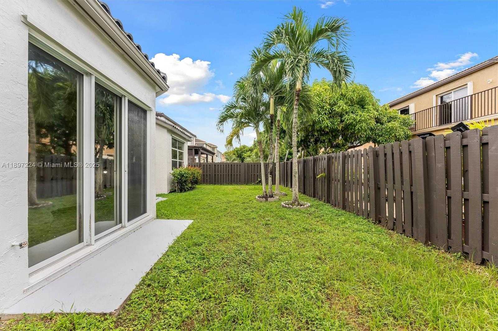 Small Image of 5060 SOUTH WEST 163RD AVE, Miramar Number 28