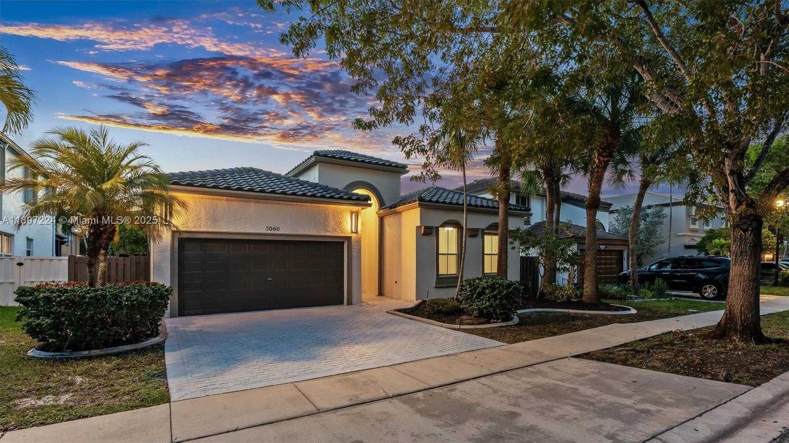 Small Image of 5060 SOUTH WEST 163RD AVE, Miramar Number 32