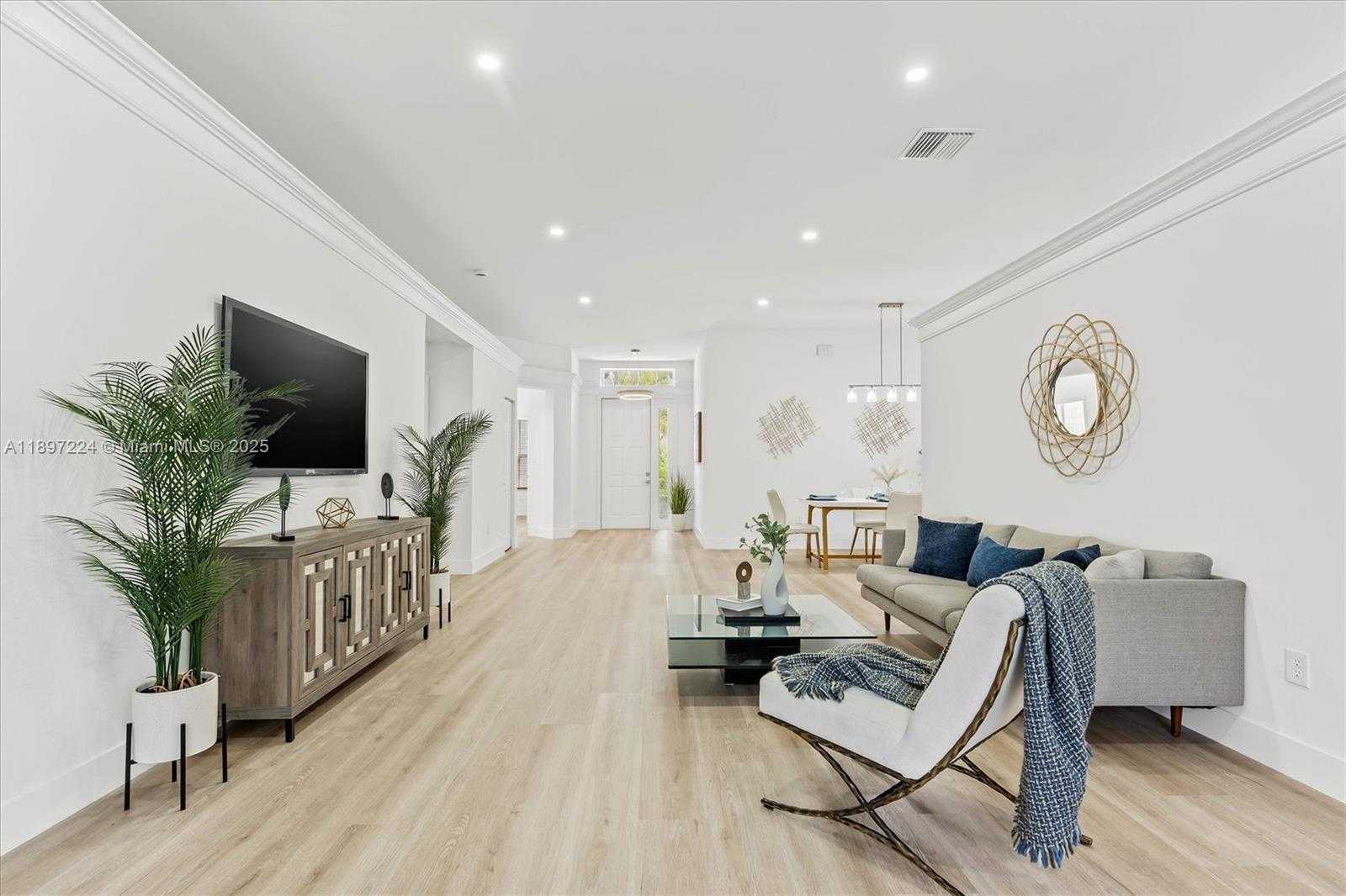 Small Image of 5060 SOUTH WEST 163RD AVE, Miramar Number 8