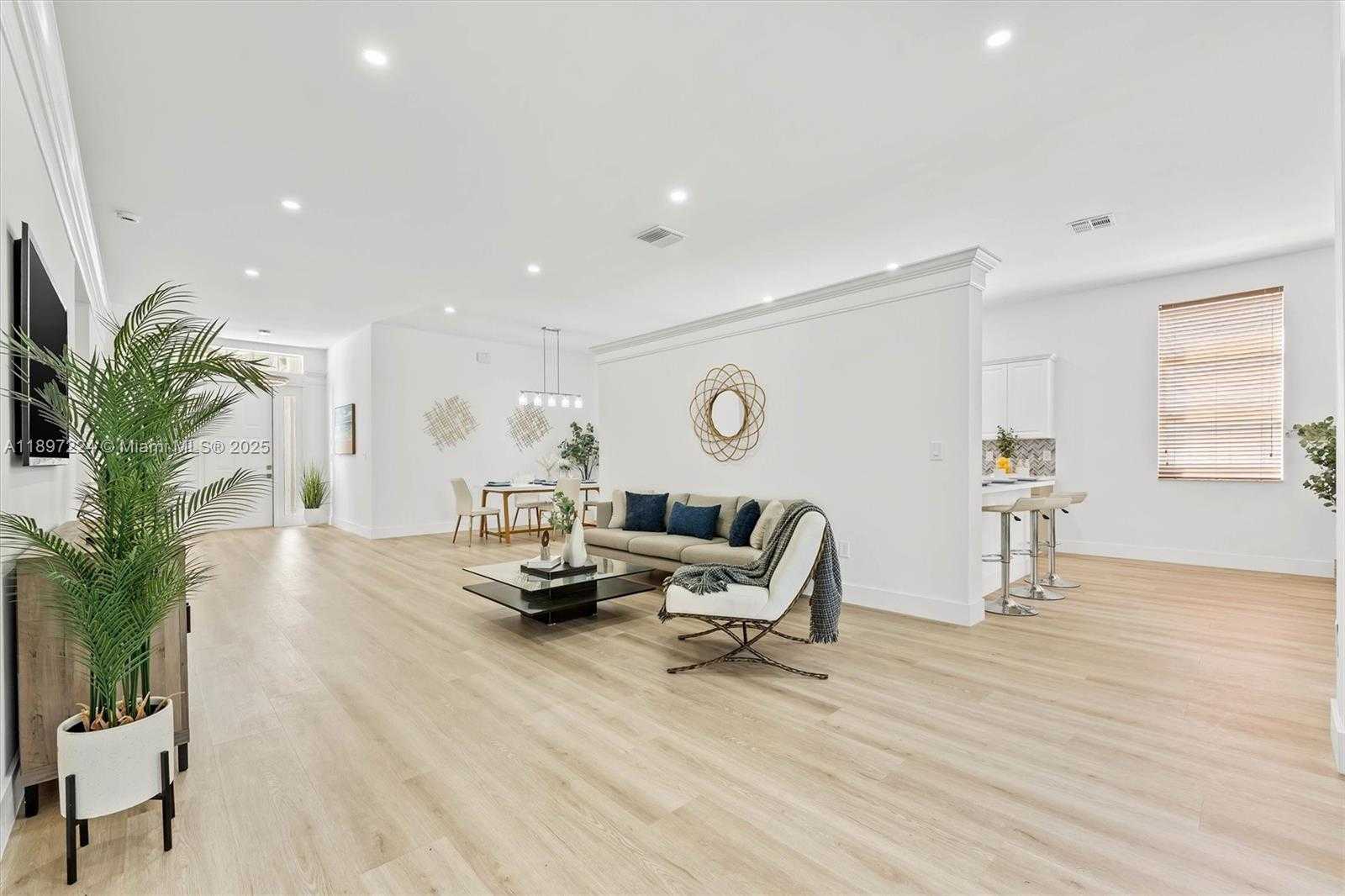 Small Image of 5060 SOUTH WEST 163RD AVE, Miramar Number 9
