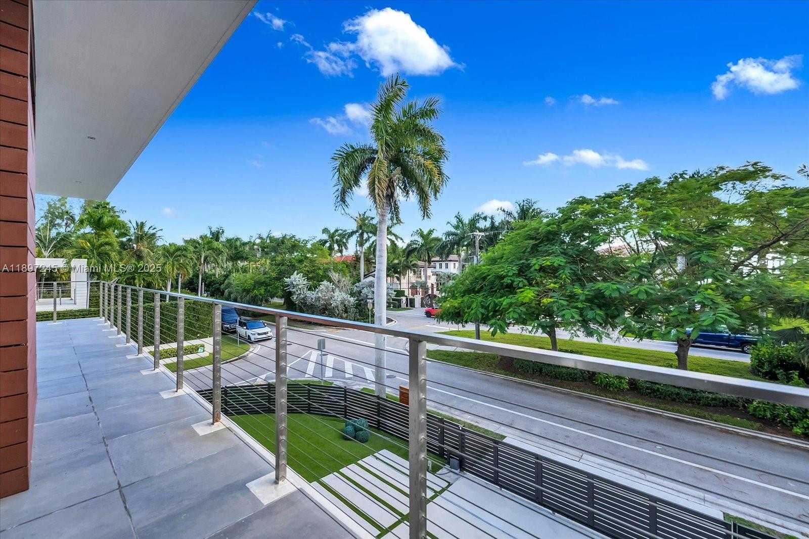 Small Image of 201 PALM AVE, Miami Beach Number 23