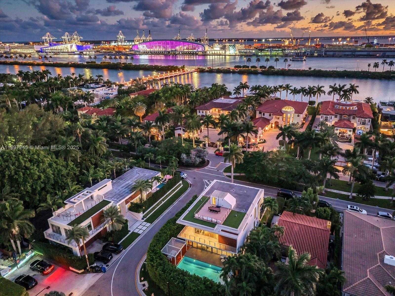 Small Image of 201 PALM AVE, Miami Beach Number 32