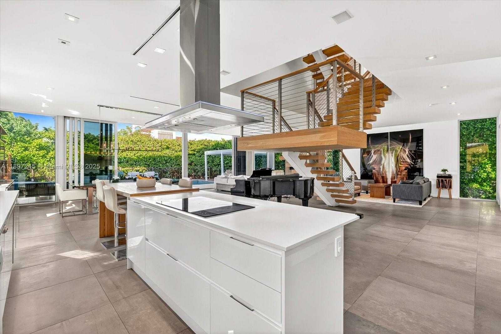 Small Image of 201 PALM AVE, Miami Beach Number 9