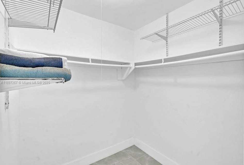 Small Image of 2112 NORTH 14TH TER, Hollywood Number 9