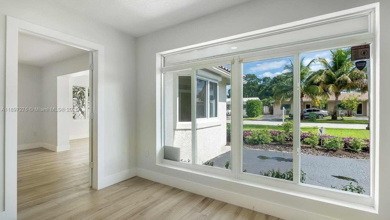 Small Image of 5713 NORTH EAST 17TH TER, Fort Lauderdale Number 21