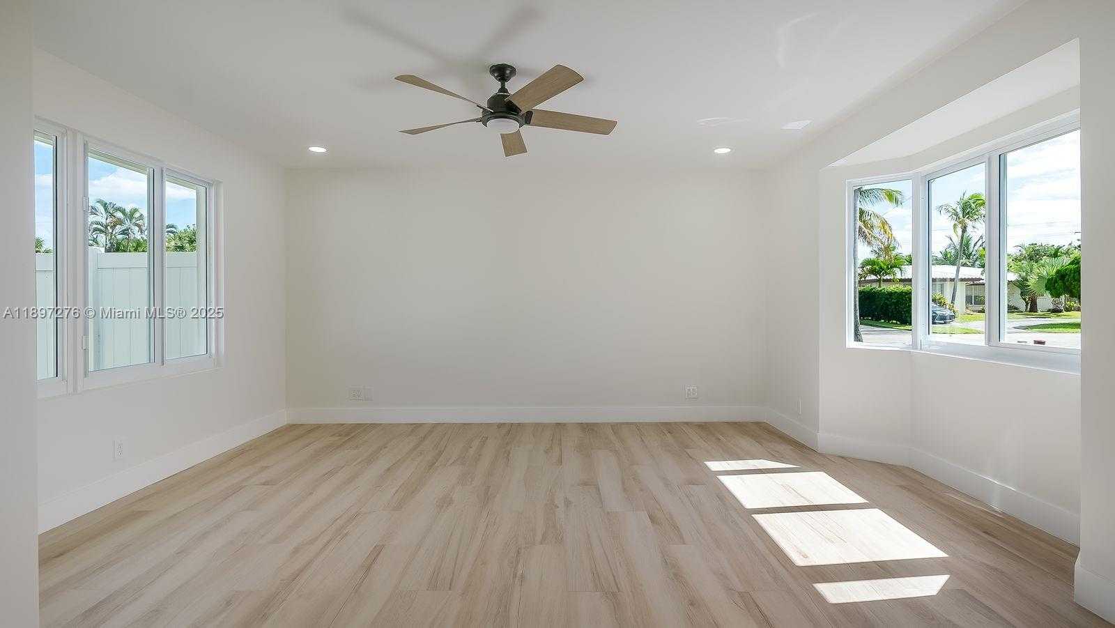 Small Image of 5713 NORTH EAST 17TH TER, Fort Lauderdale Number 23