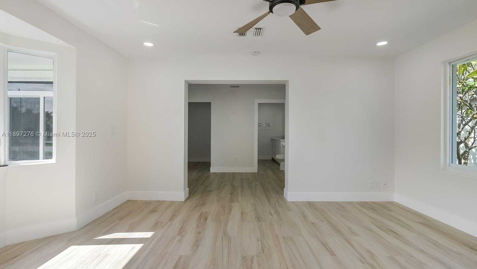 Small Image of 5713 NORTH EAST 17TH TER, Fort Lauderdale Number 24