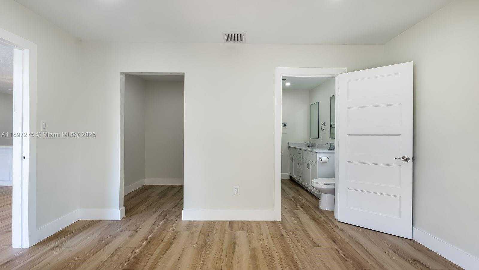 Small Image of 5713 NORTH EAST 17TH TER, Fort Lauderdale Number 26