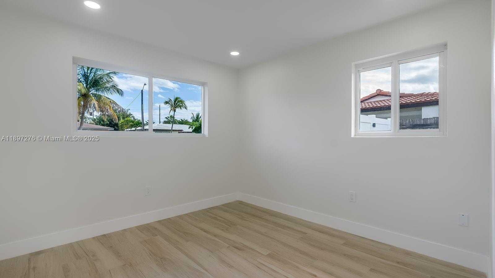 Small Image of 5713 NORTH EAST 17TH TER, Fort Lauderdale Number 35