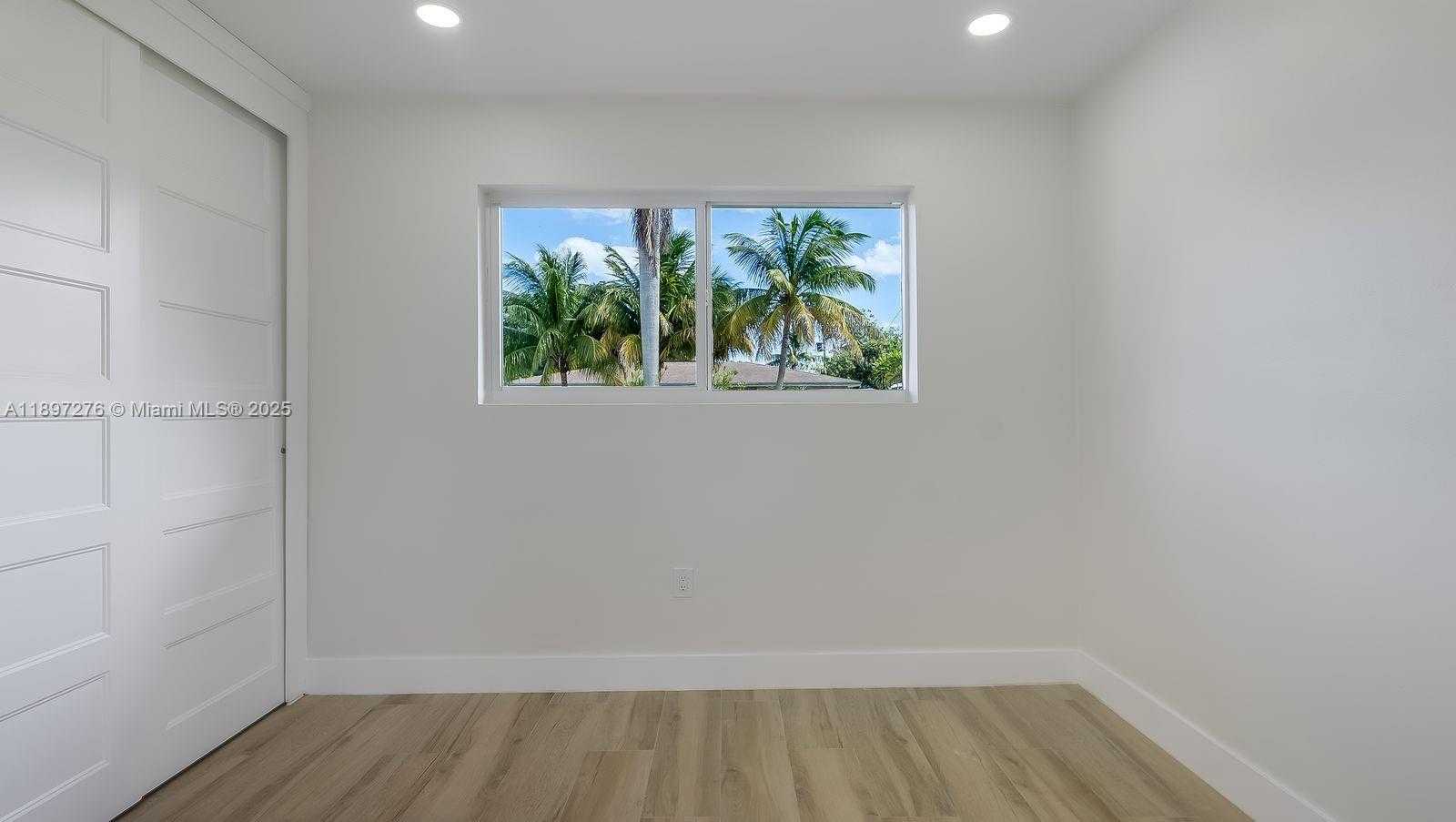 Small Image of 5713 NORTH EAST 17TH TER, Fort Lauderdale Number 36