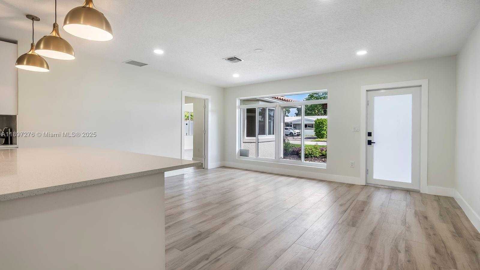 Small Image of 5713 NORTH EAST 17TH TER, Fort Lauderdale Number 4