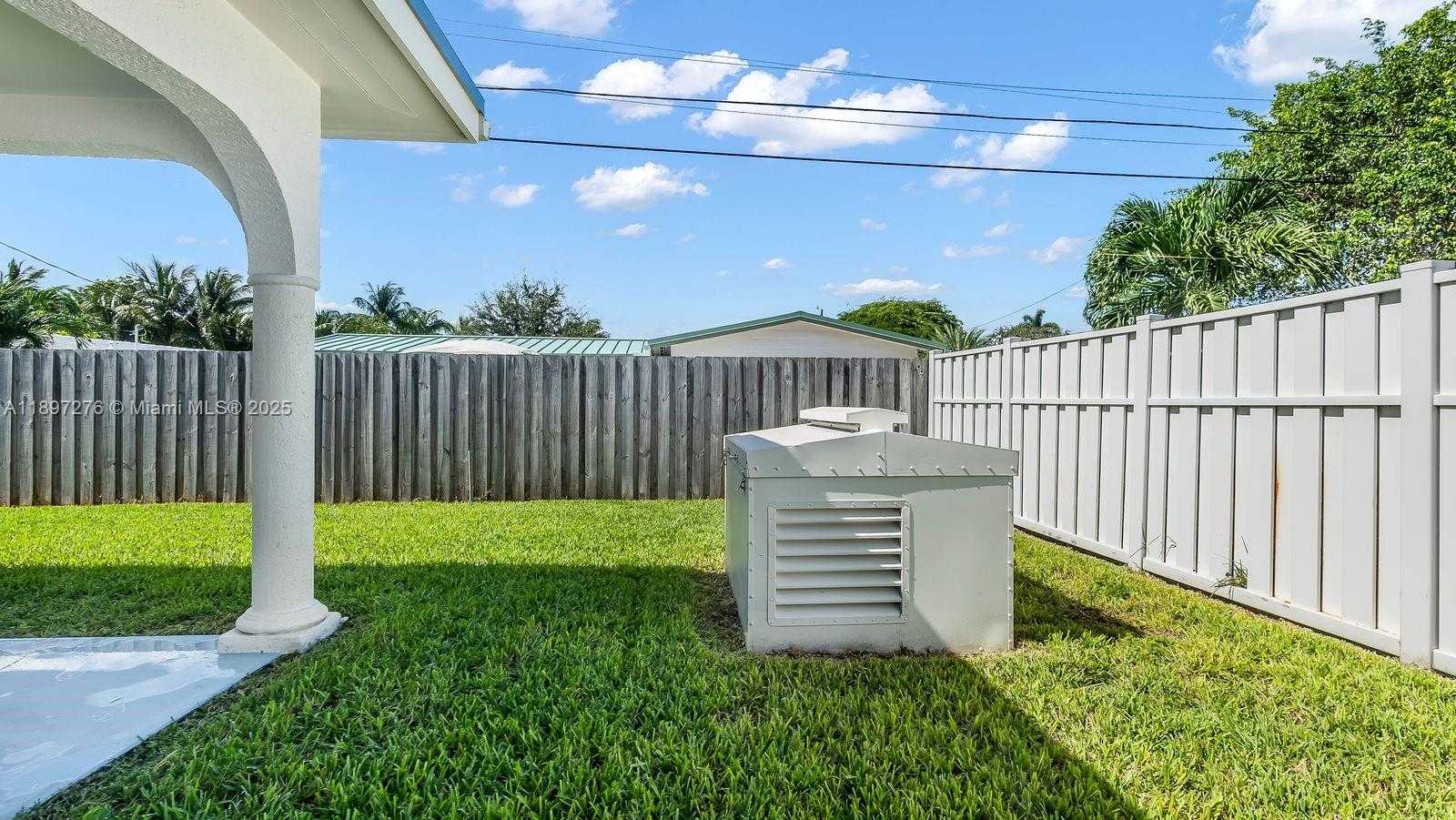 Small Image of 5713 NORTH EAST 17TH TER, Fort Lauderdale Number 47