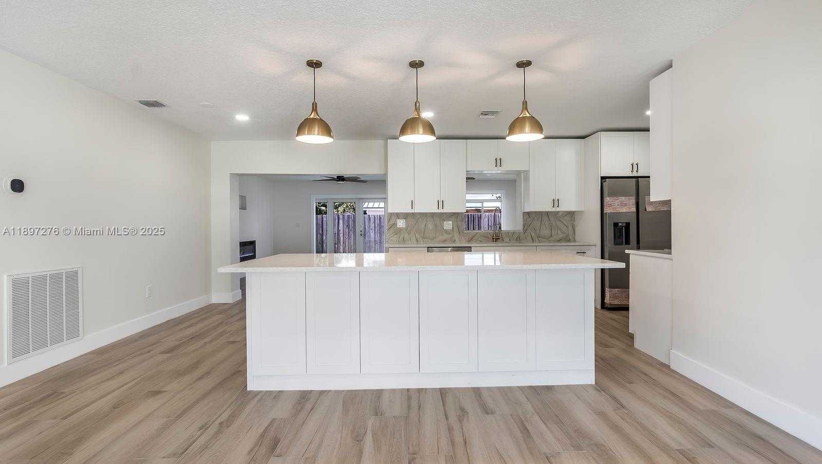 Small Image of 5713 NORTH EAST 17TH TER, Fort Lauderdale Number 7