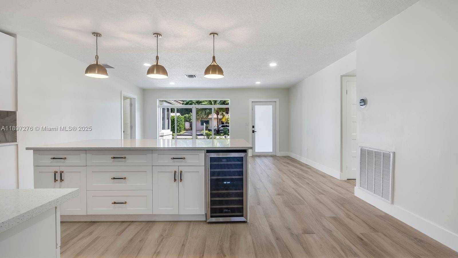 Small Image of 5713 NORTH EAST 17TH TER, Fort Lauderdale Number 8