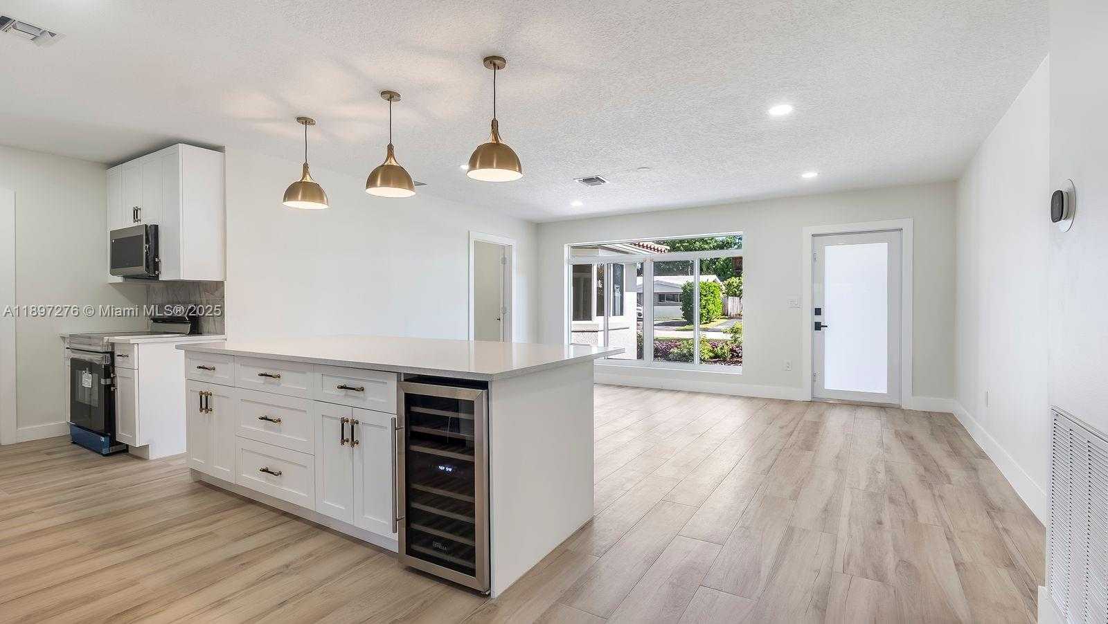 Small Image of 5713 NORTH EAST 17TH TER, Fort Lauderdale Number 9