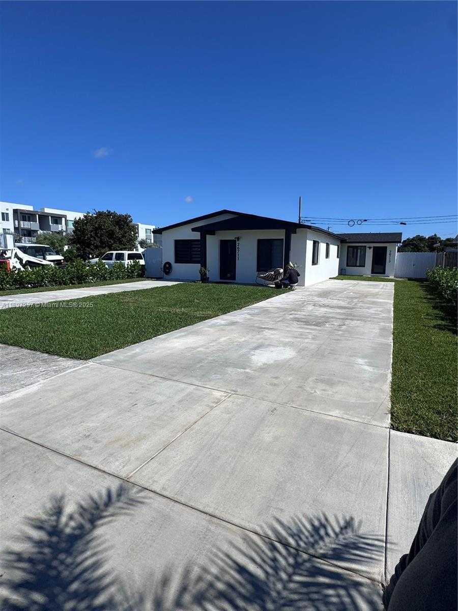 Small Image of 26711 SOUTH WEST 145TH AVE RD, Homestead Number 2