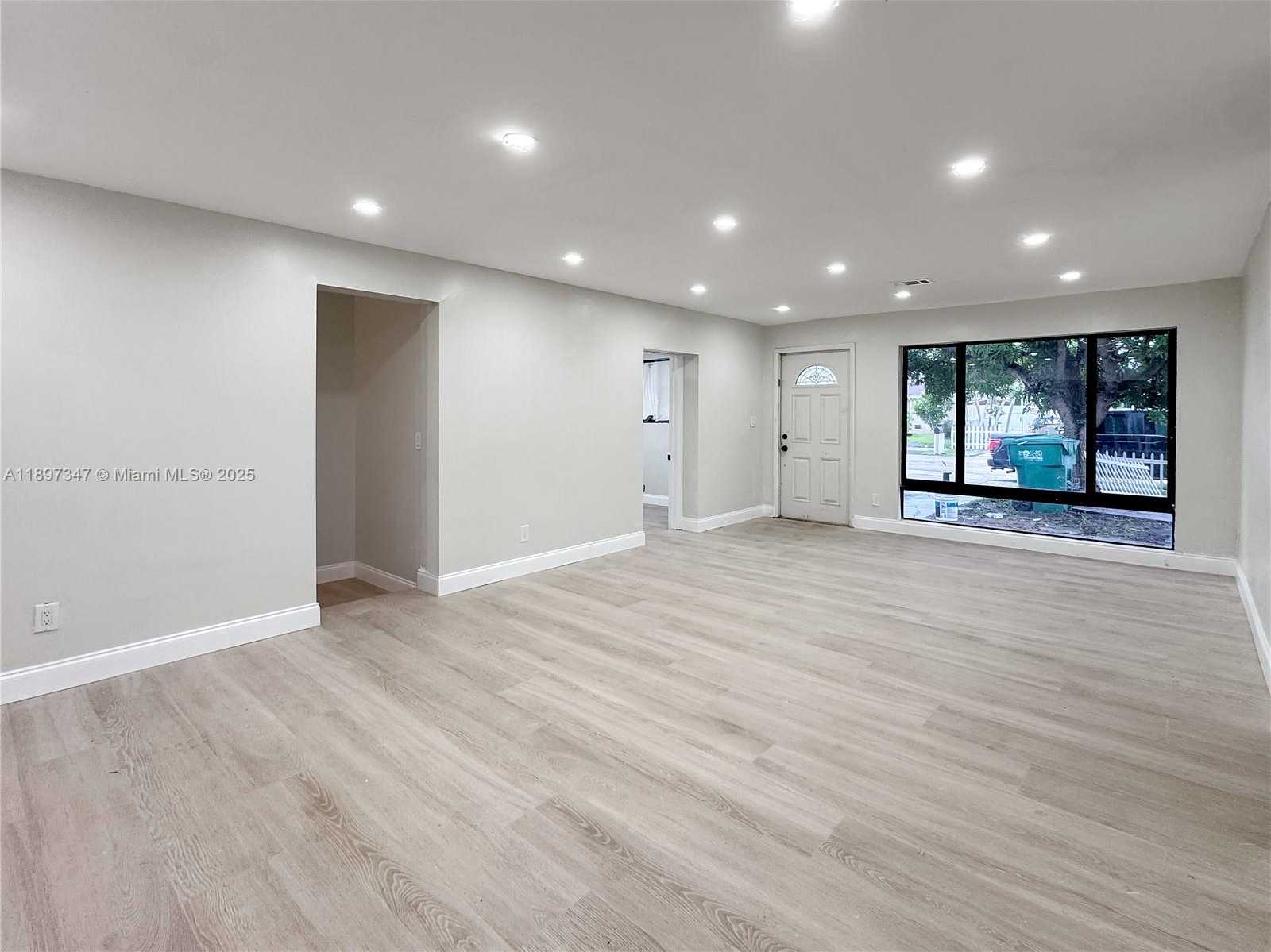Small Image of 1449 SOUTH WEST 49TH AVE, Fort Lauderdale Number 15