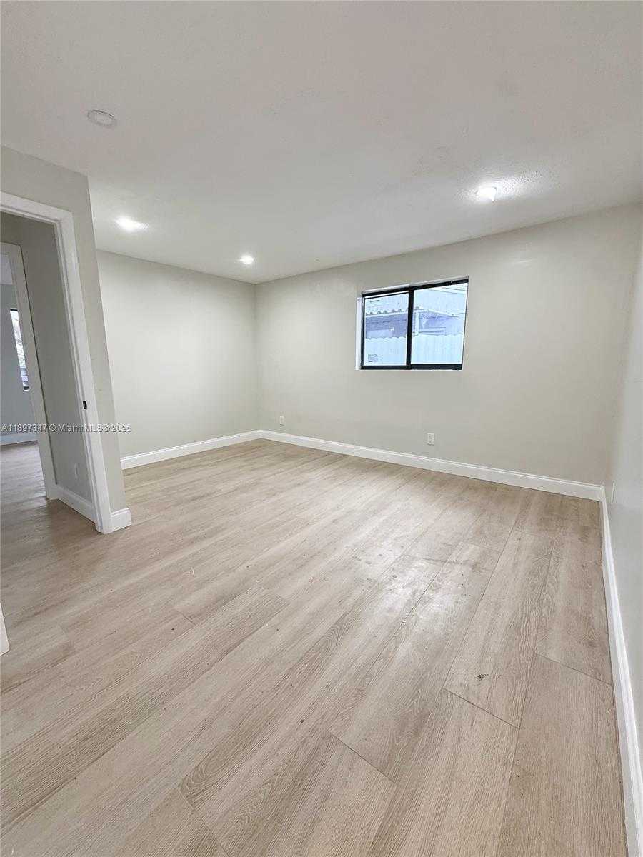 Small Image of 1449 SOUTH WEST 49TH AVE, Fort Lauderdale Number 17