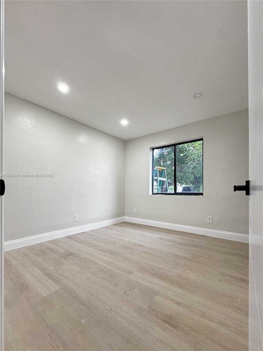 Small Image of 1449 SOUTH WEST 49TH AVE, Fort Lauderdale Number 19