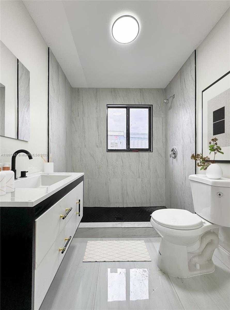 Small Image of 1449 SOUTH WEST 49TH AVE, Fort Lauderdale Number 24