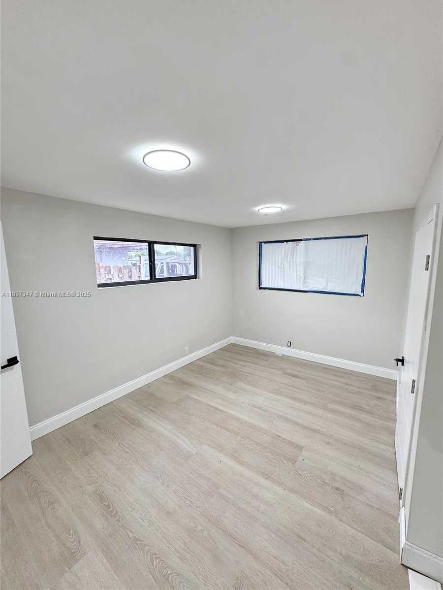 Small Image of 1449 SOUTH WEST 49TH AVE, Fort Lauderdale Number 26