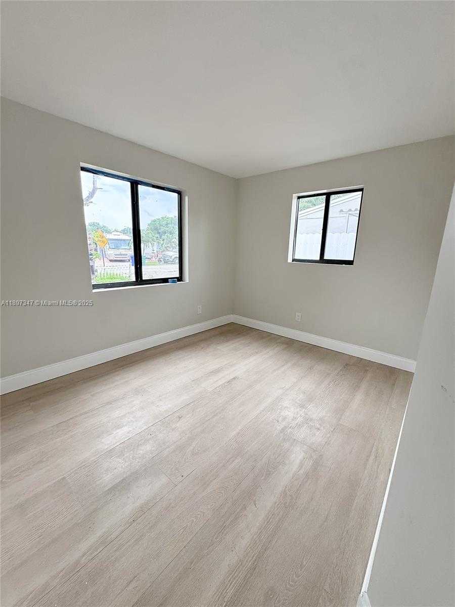 Small Image of 1449 SOUTH WEST 49TH AVE, Fort Lauderdale Number 28