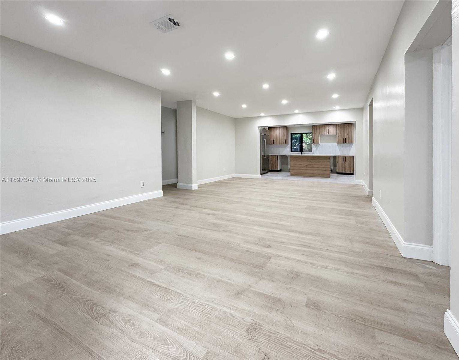 Small Image of 1449 SOUTH WEST 49TH AVE, Fort Lauderdale Number 33