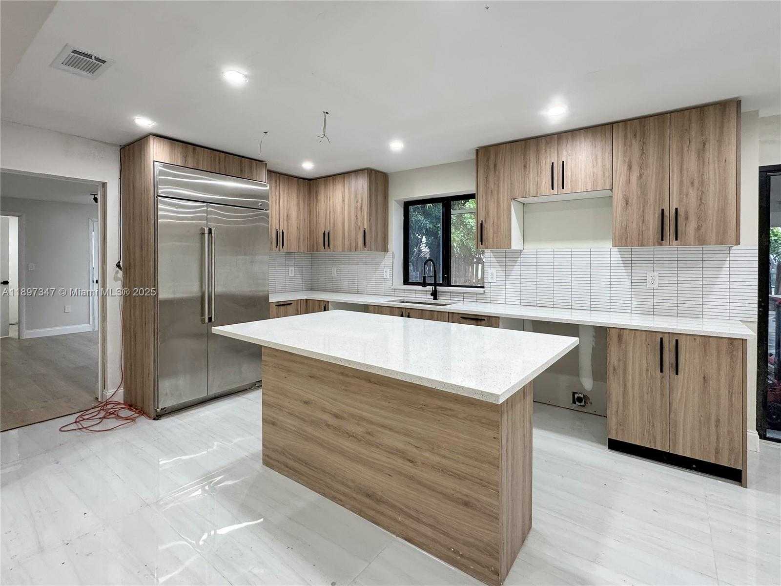 Small Image of 1449 SOUTH WEST 49TH AVE, Fort Lauderdale Number 7
