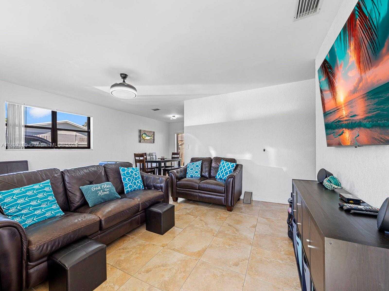 Small Image of 14501 SOUTH WEST 300TH ST, Homestead Number 2