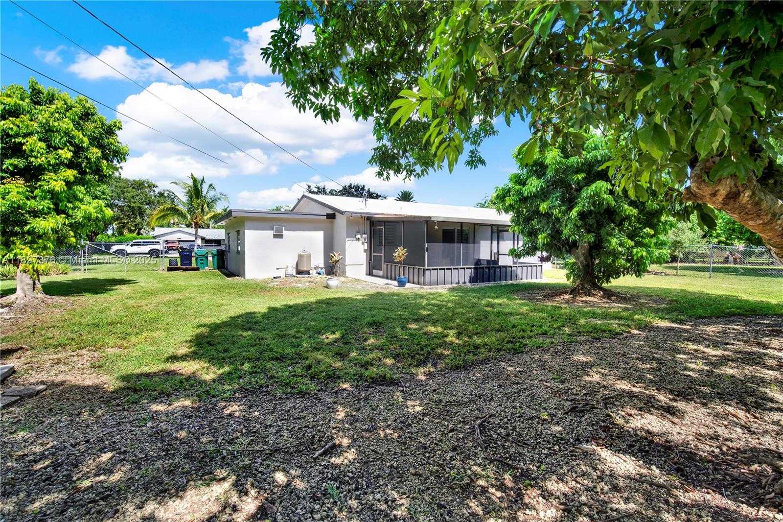 Small Image of 18320 SOUTH WEST 293RD ST, Homestead Number 25