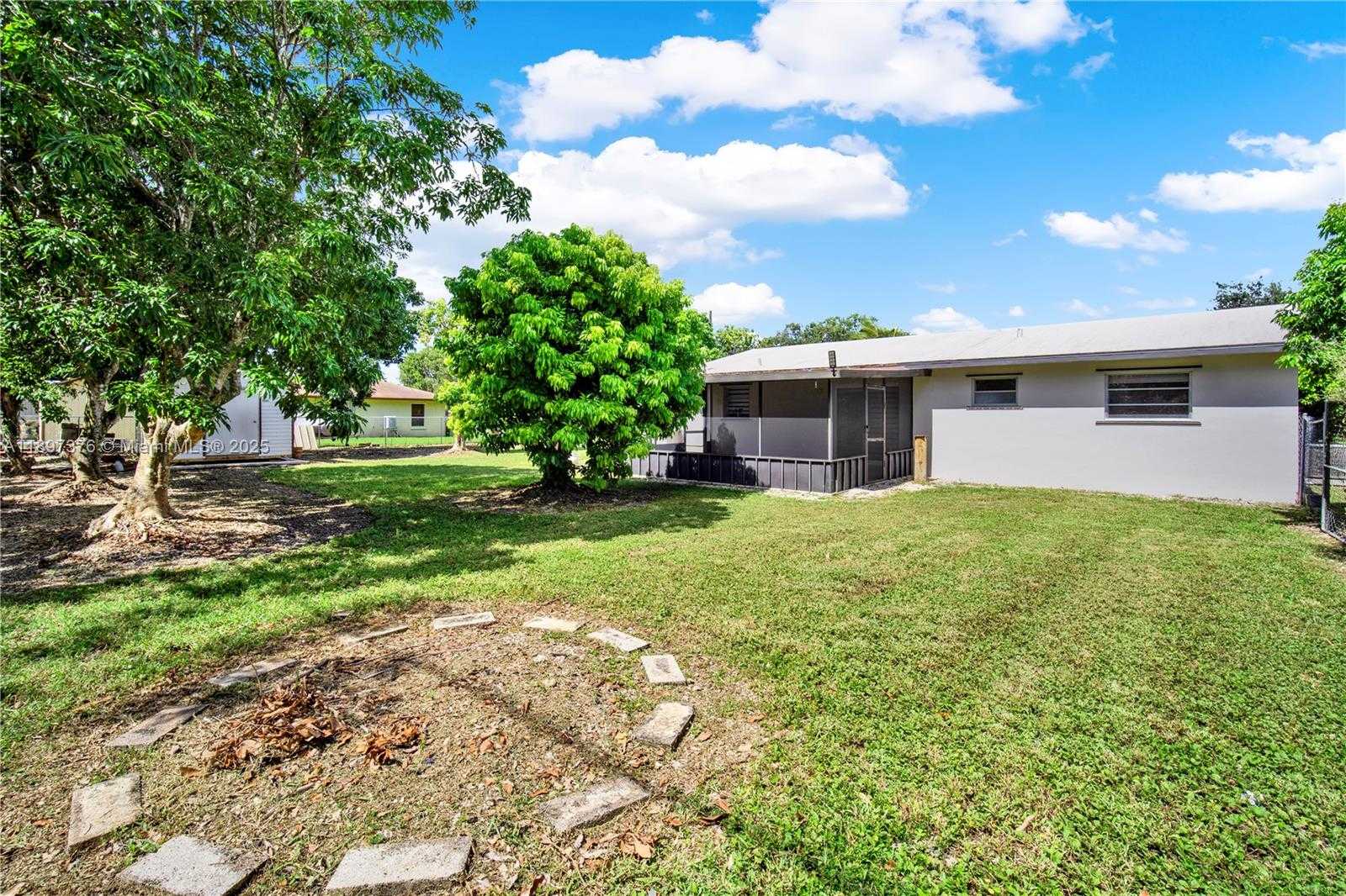 Small Image of 18320 SOUTH WEST 293RD ST, Homestead Number 26