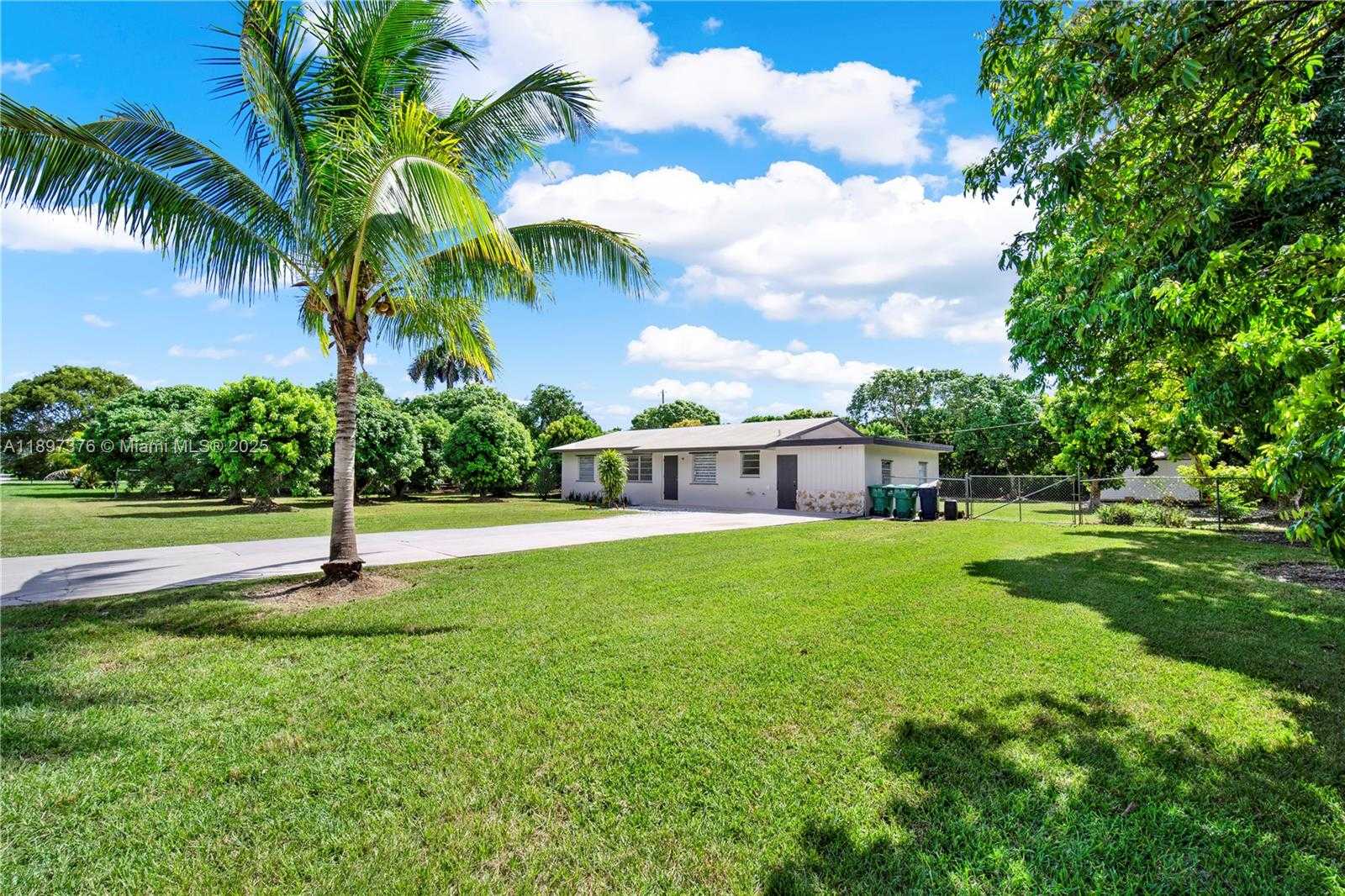 Small Image of 18320 SOUTH WEST 293RD ST, Homestead Number 4