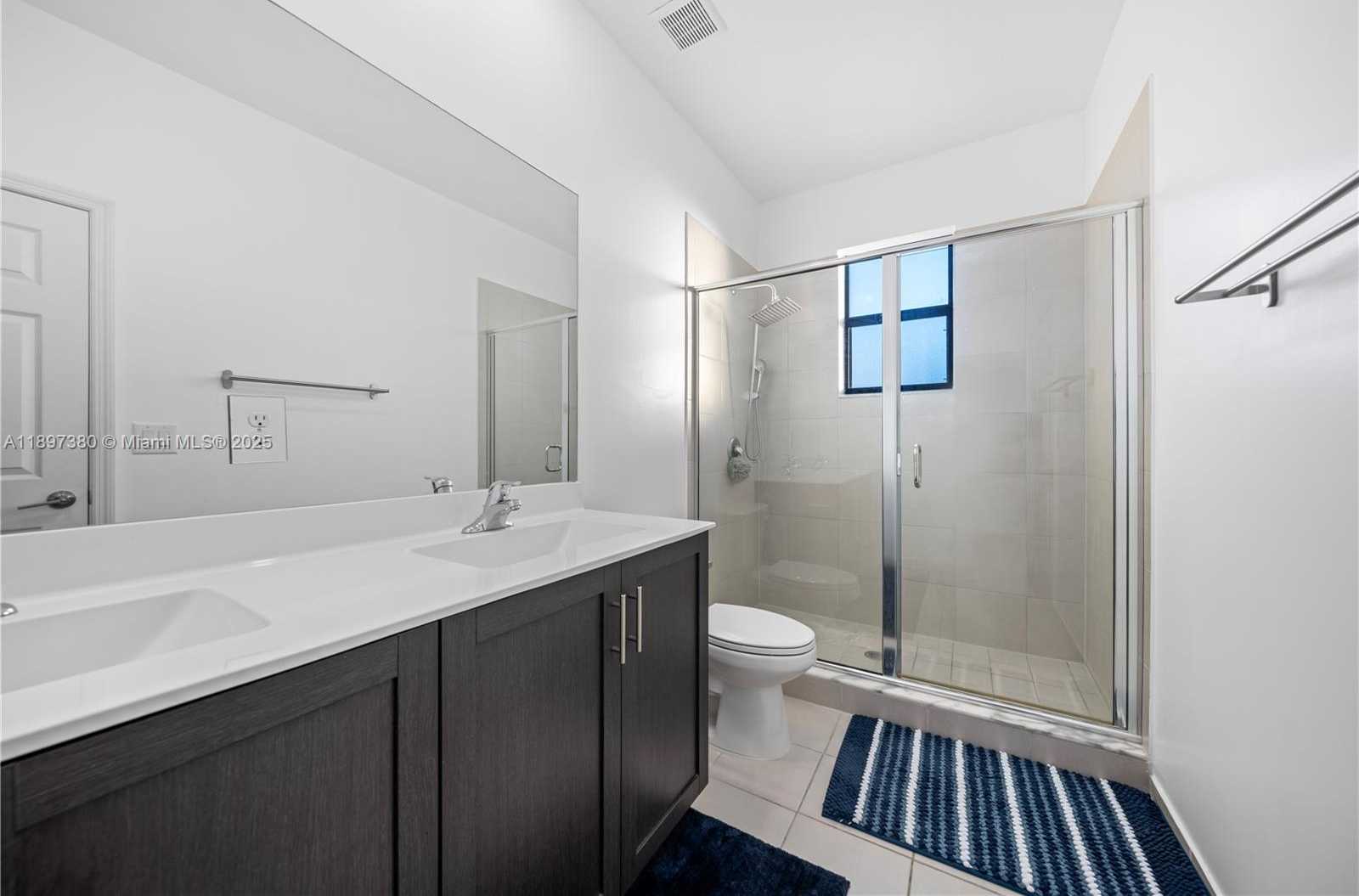 Small Image of 10800 WEST 35TH WAY, Hialeah Number 19