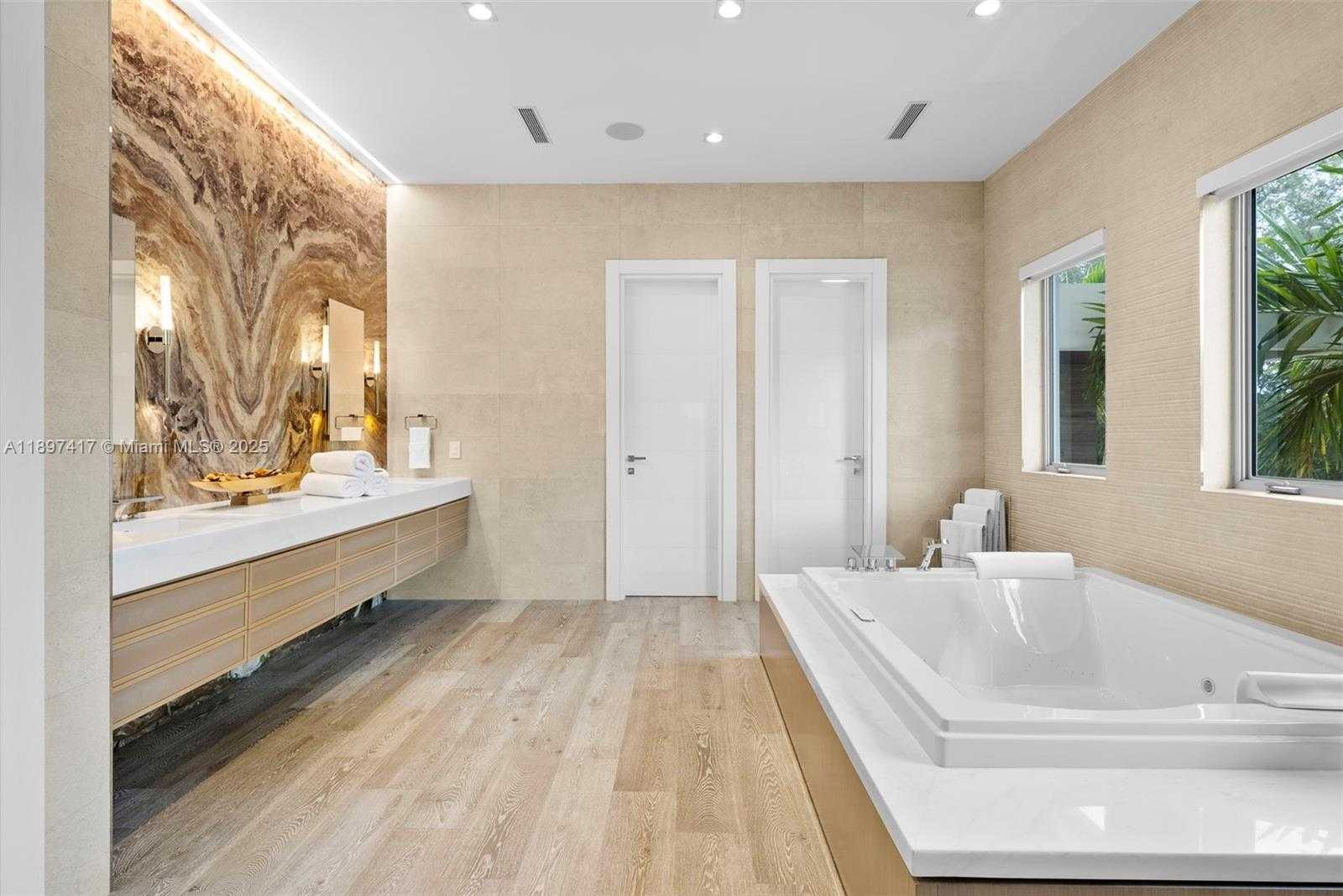 Small Image of 6831 SOUTH WEST 106TH ST, Pinecrest Number 21