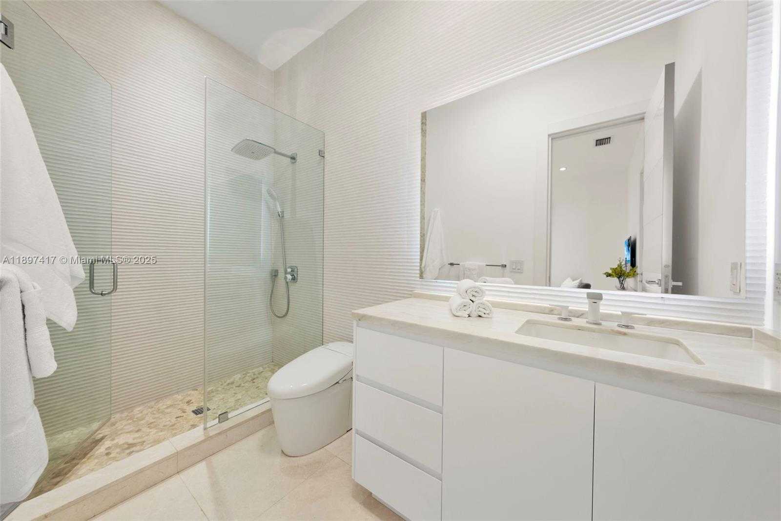 Small Image of 6831 SOUTH WEST 106TH ST, Pinecrest Number 26