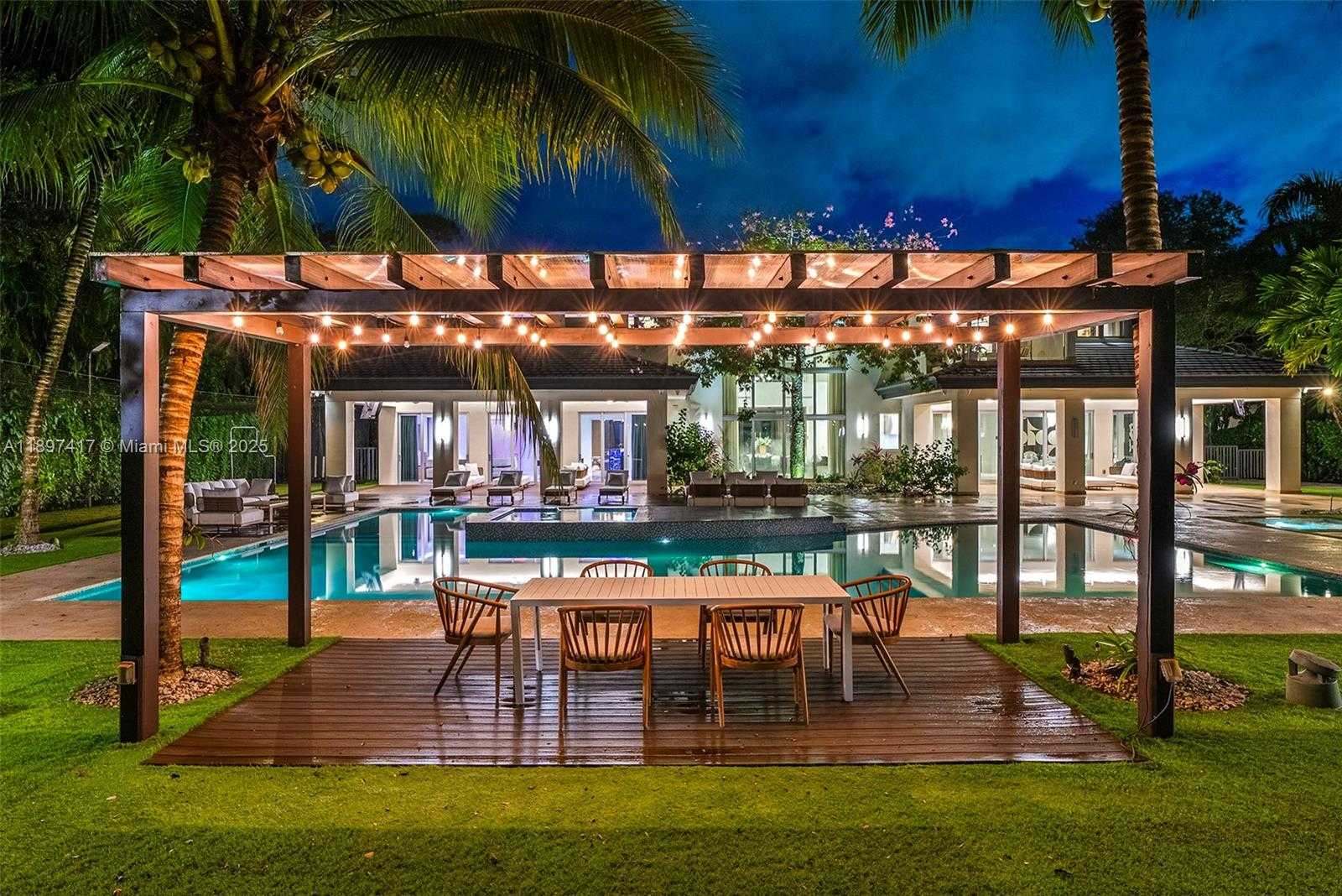 Small Image of 6831 SOUTH WEST 106TH ST, Pinecrest Number 36