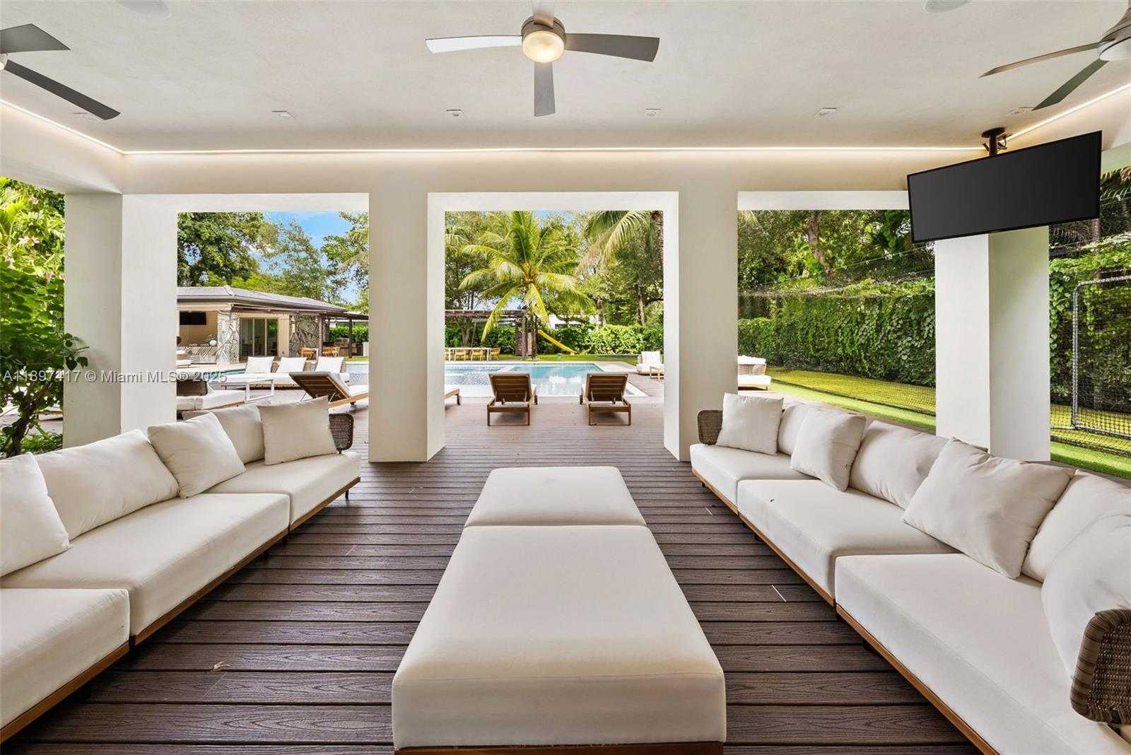 Small Image of 6831 SOUTH WEST 106TH ST, Pinecrest Number 6
