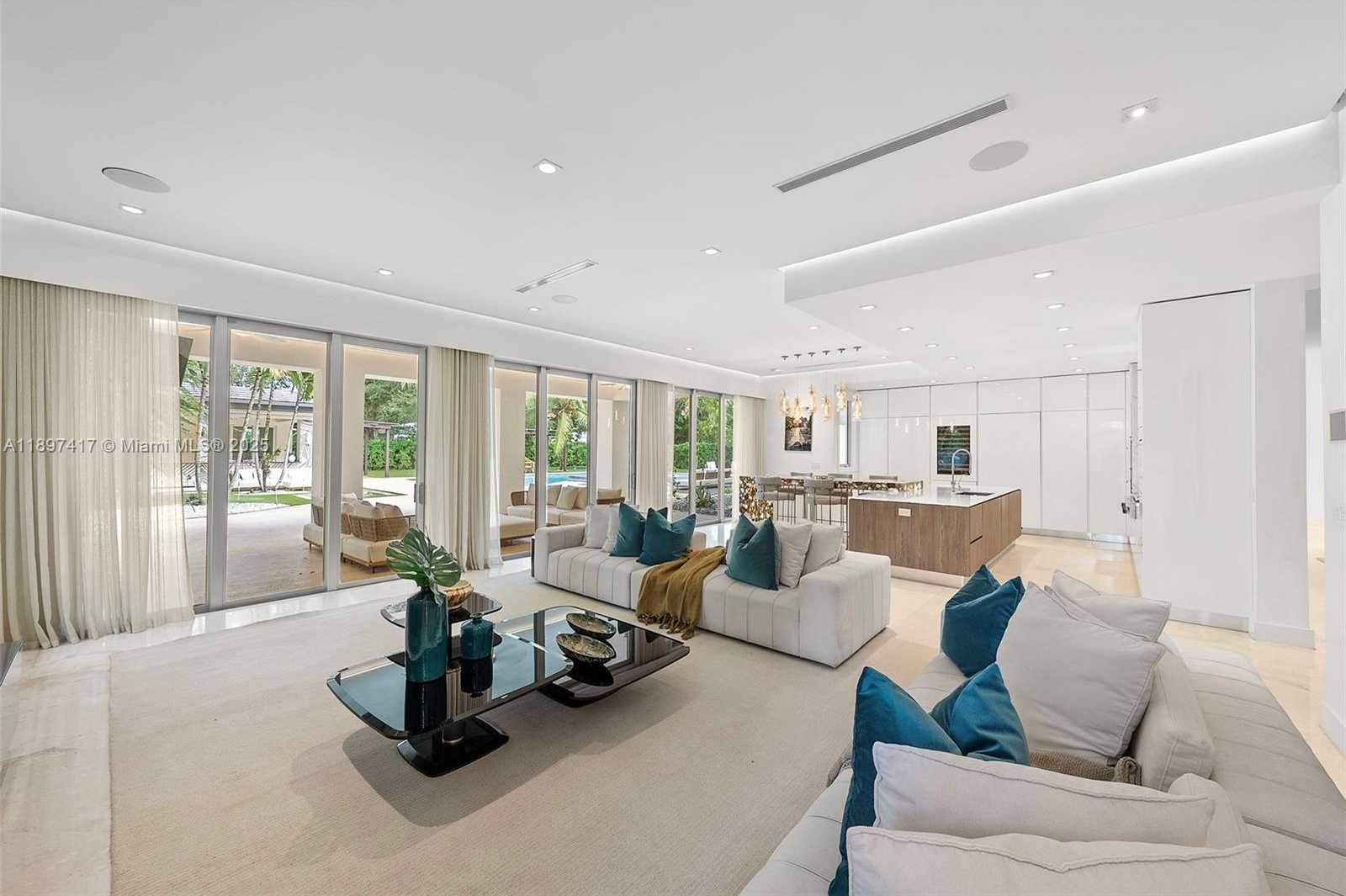 Small Image of 6831 SOUTH WEST 106TH ST, Pinecrest Number 7