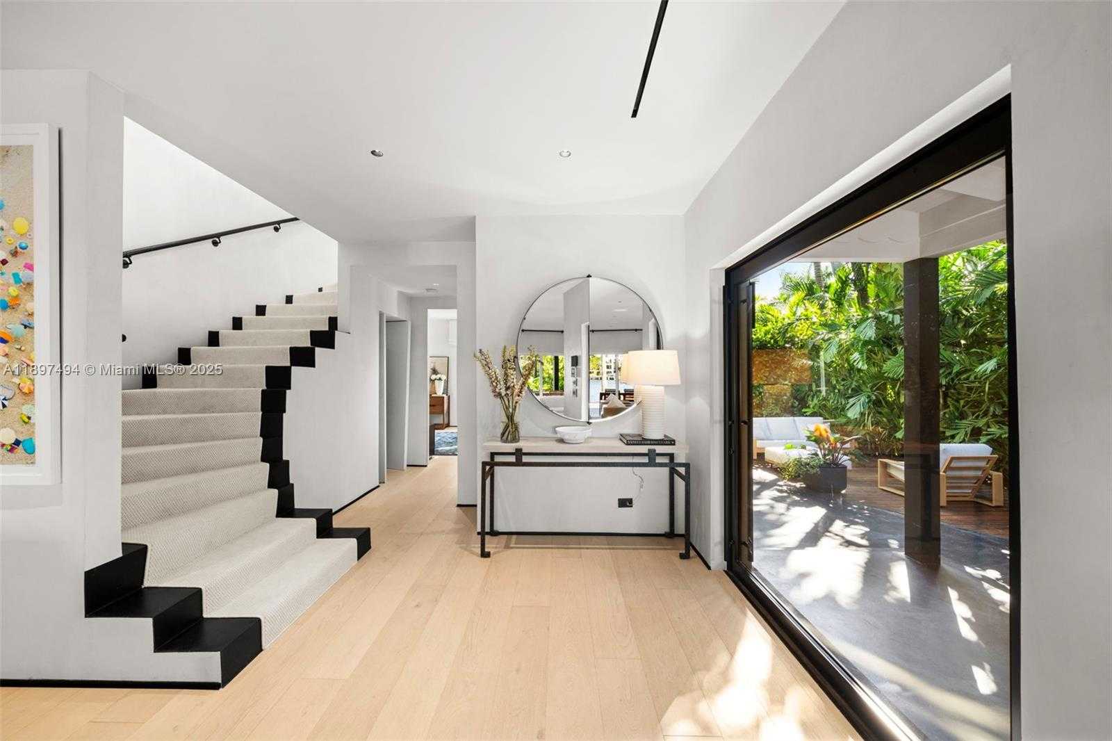 Small Image of 244 WEST SAN MARINO DR, Miami Beach Number 10