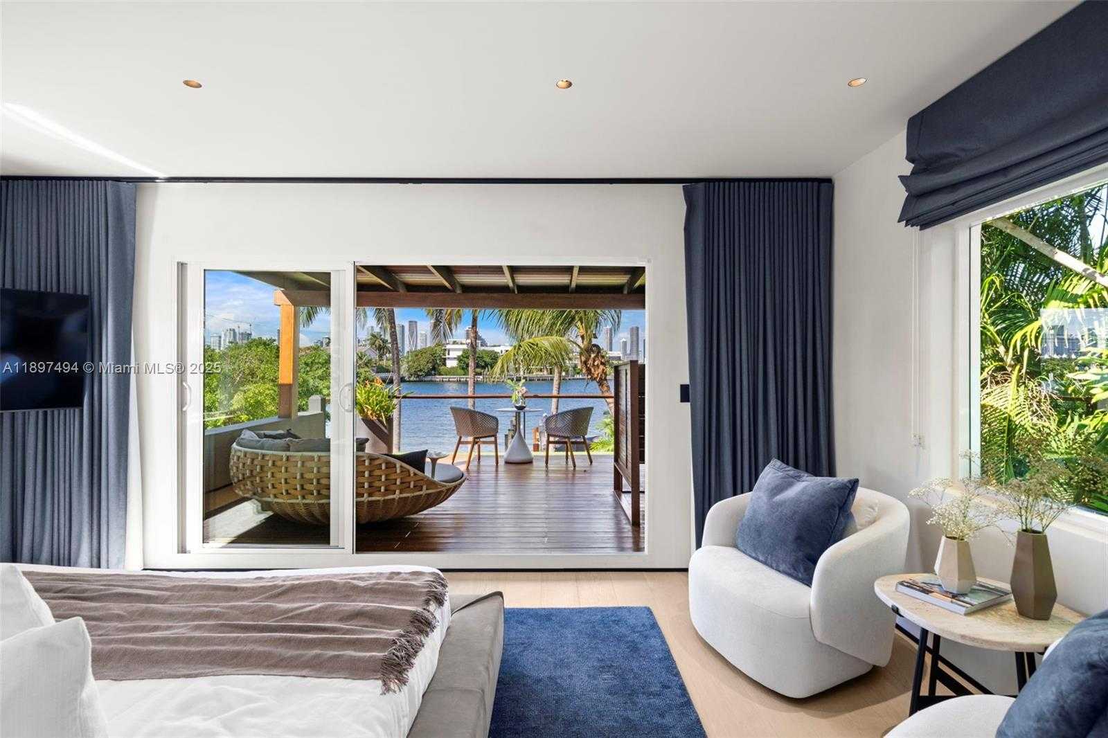 Small Image of 244 WEST SAN MARINO DR, Miami Beach Number 12