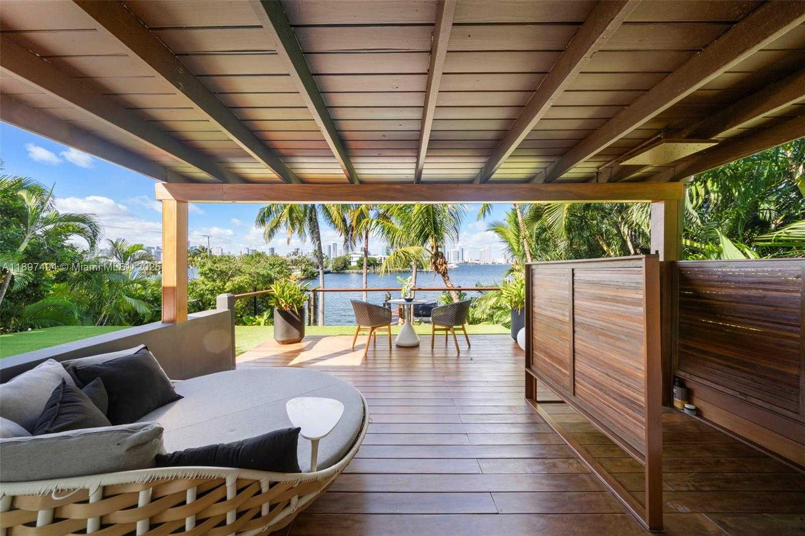 Small Image of 244 WEST SAN MARINO DR, Miami Beach Number 13