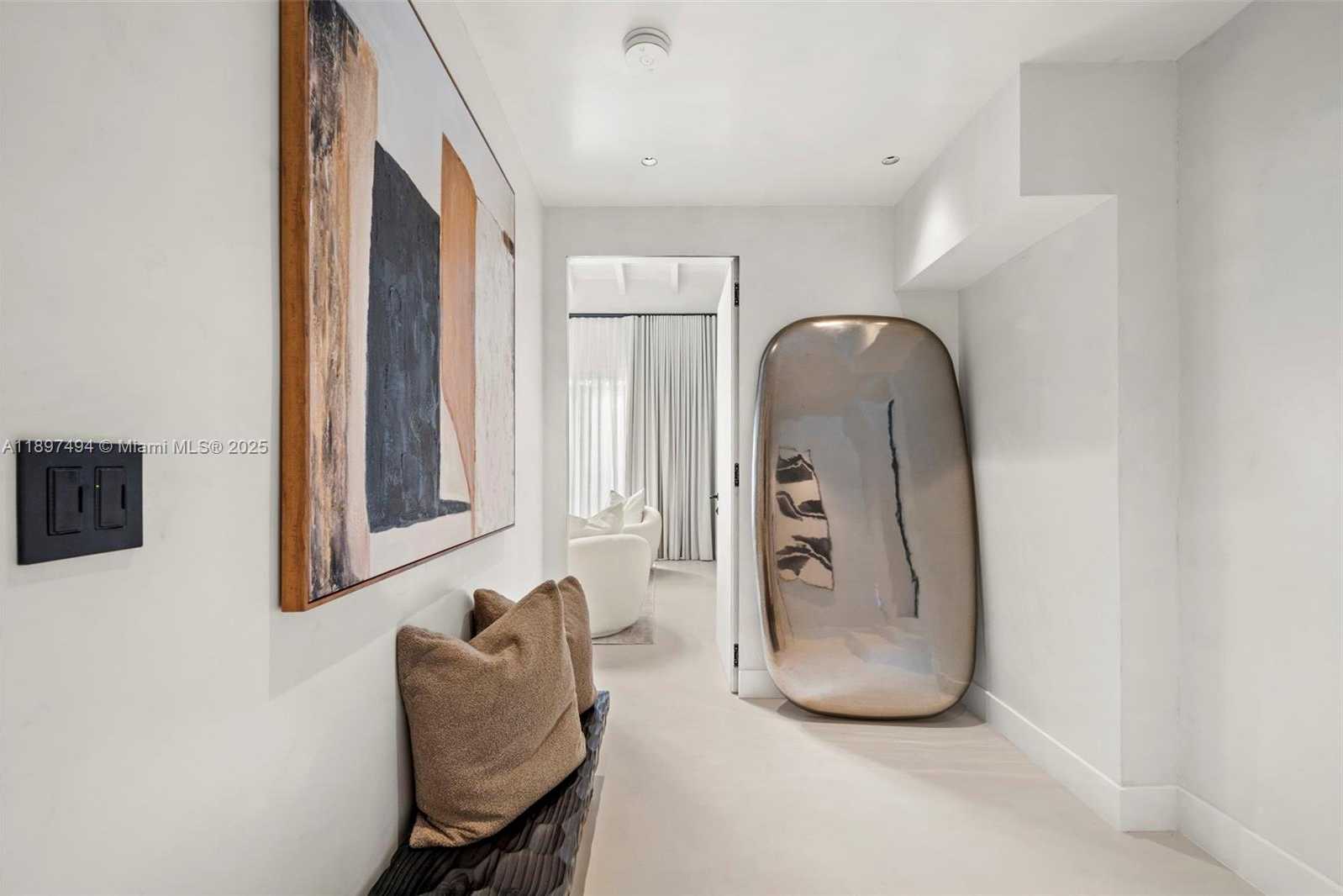 Small Image of 244 WEST SAN MARINO DR, Miami Beach Number 22