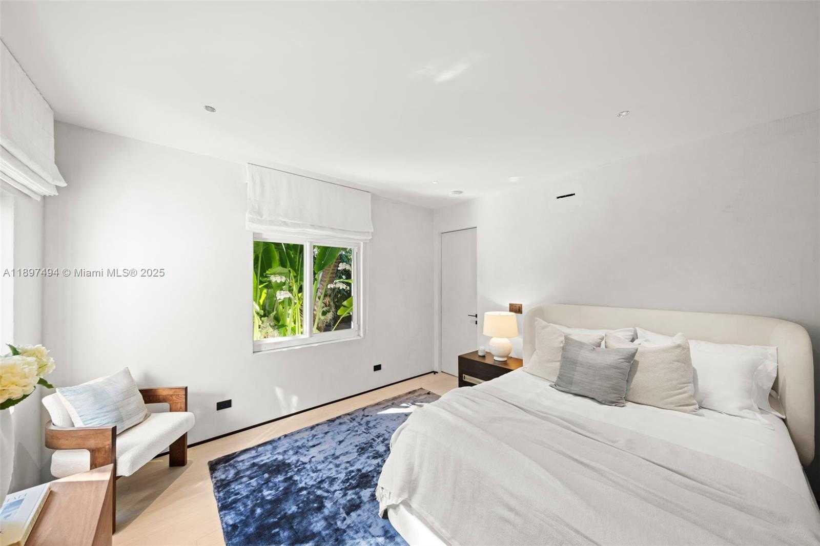 Small Image of 244 WEST SAN MARINO DR, Miami Beach Number 28
