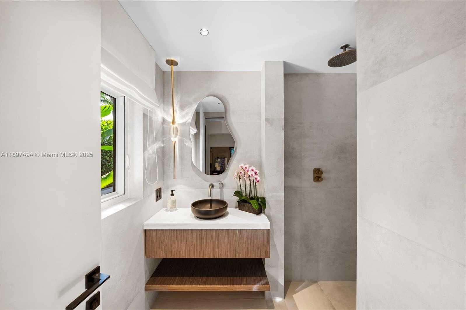 Small Image of 244 WEST SAN MARINO DR, Miami Beach Number 30