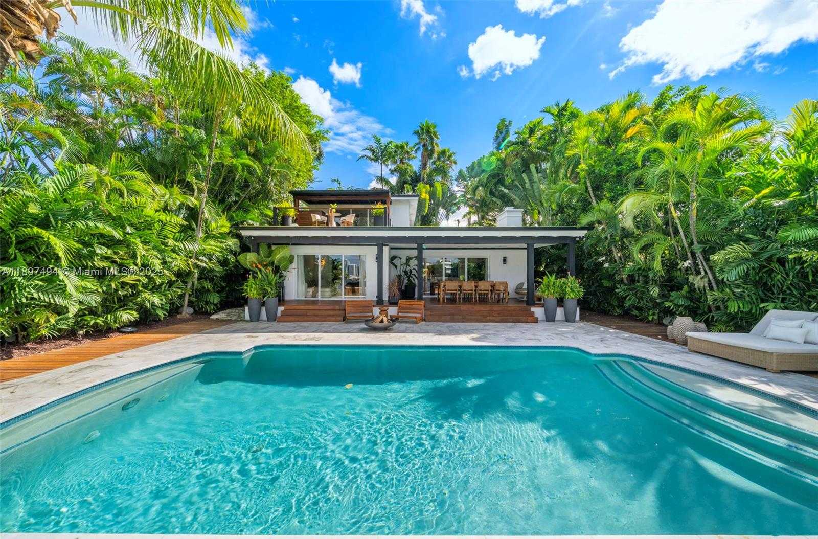 Small Image of 244 WEST SAN MARINO DR, Miami Beach Number 35