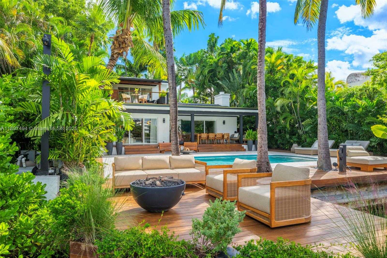 Small Image of 244 WEST SAN MARINO DR, Miami Beach Number 38